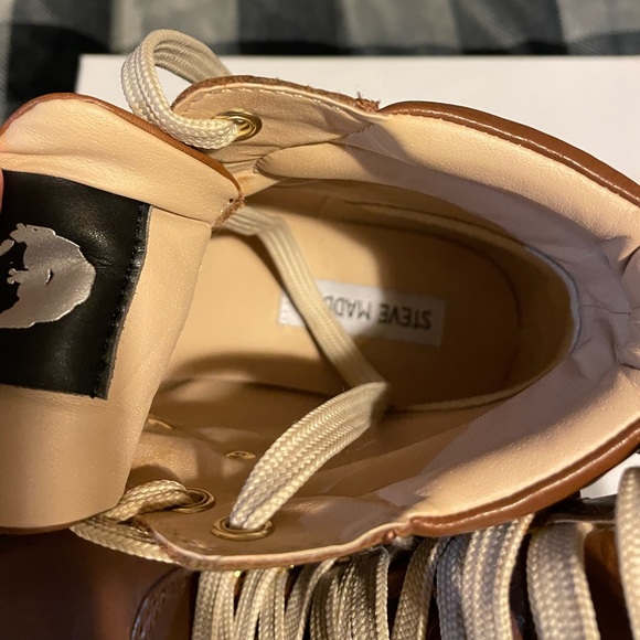 Steve Madden Boots - Picture 6 of 9